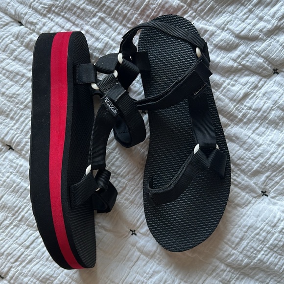 TEVA Platform - Picture 1 of 7